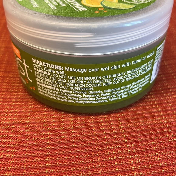 Zest fruit boost Smoothie Body Scrub - Picture 3 of 4
